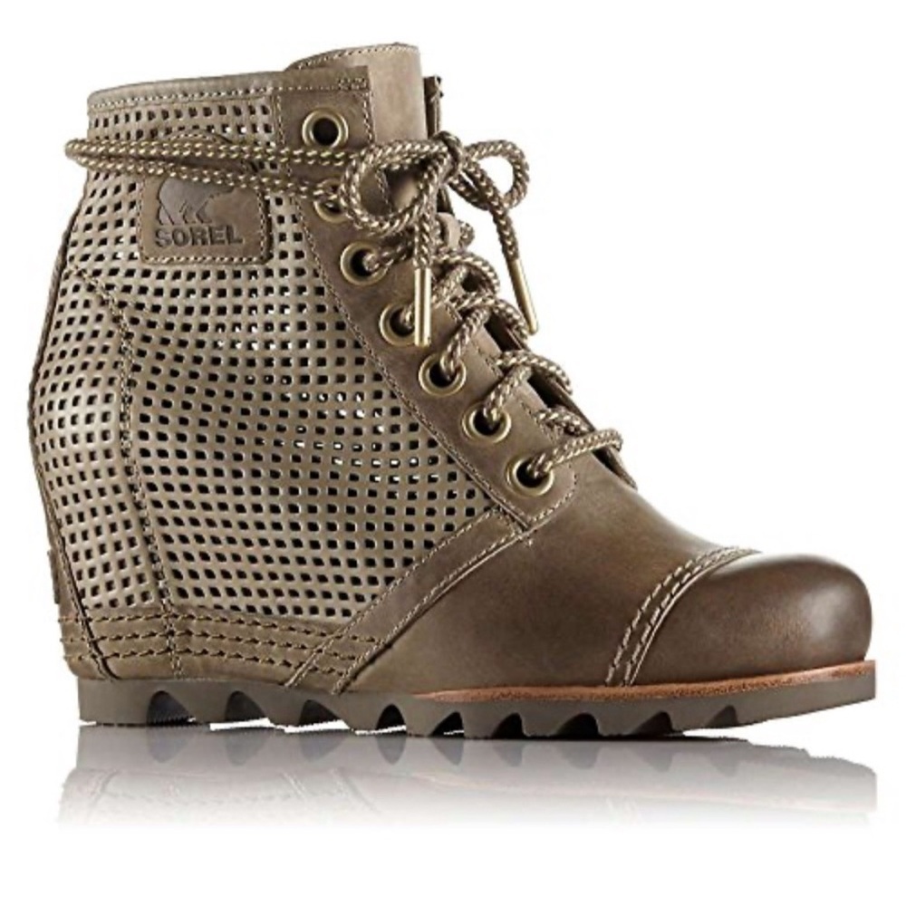 SOREL 1964 Premium Perforated Wedge Ankle Boot in Verdant